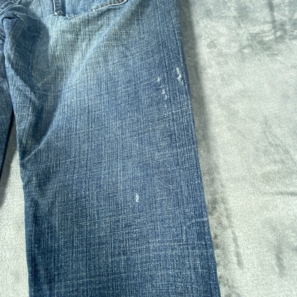 Levis excellent pre